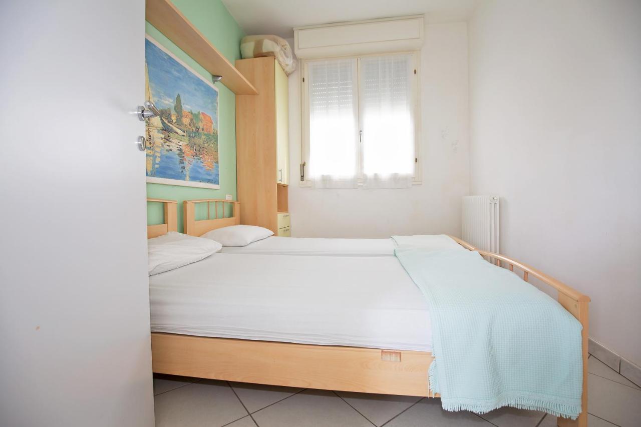 Sirena Apartments Llido Degli Estensi Bagian luar foto