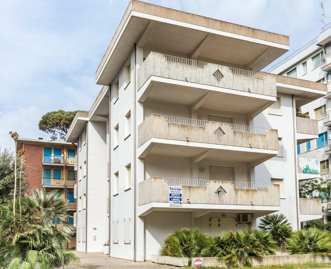Sirena Apartments Llido Degli Estensi Bagian luar foto