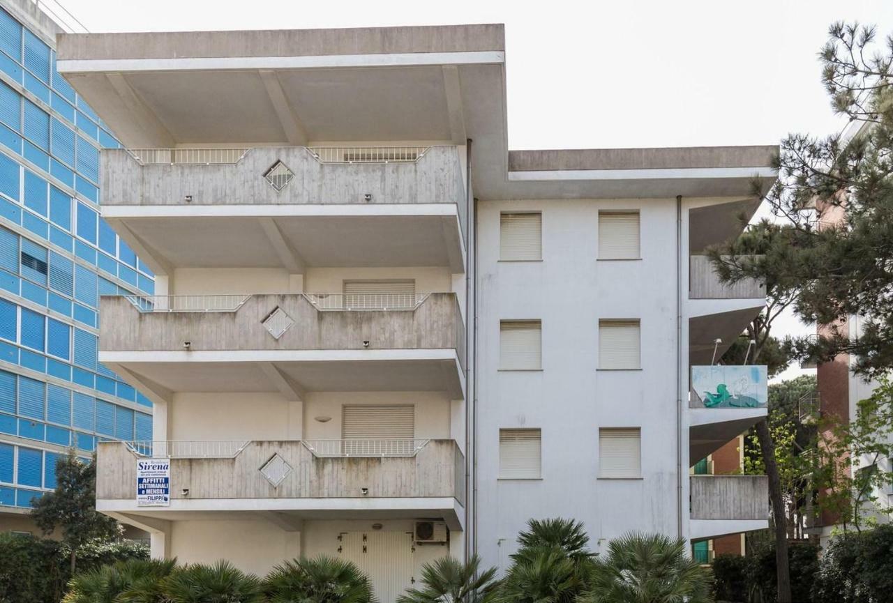 Sirena Apartments Llido Degli Estensi Bagian luar foto