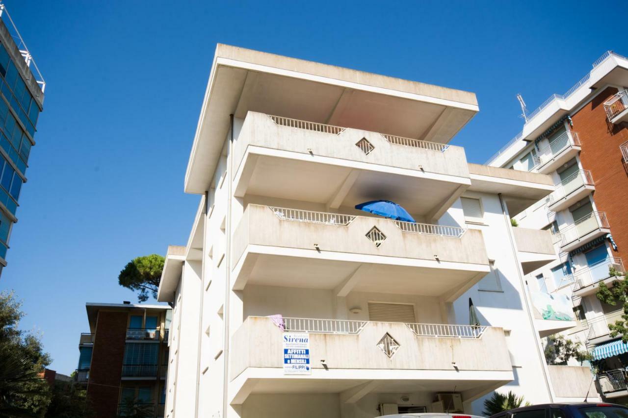 Sirena Apartments Llido Degli Estensi Bagian luar foto